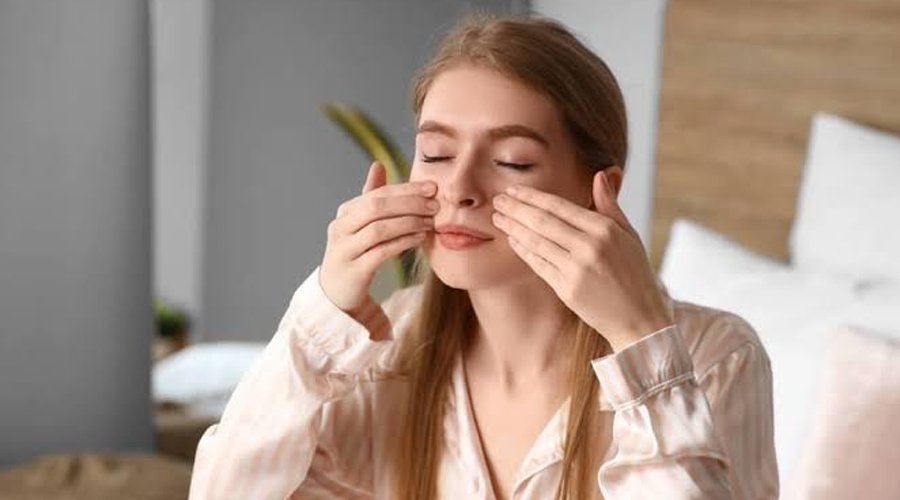 Online Face Yoga Teacher Training Course