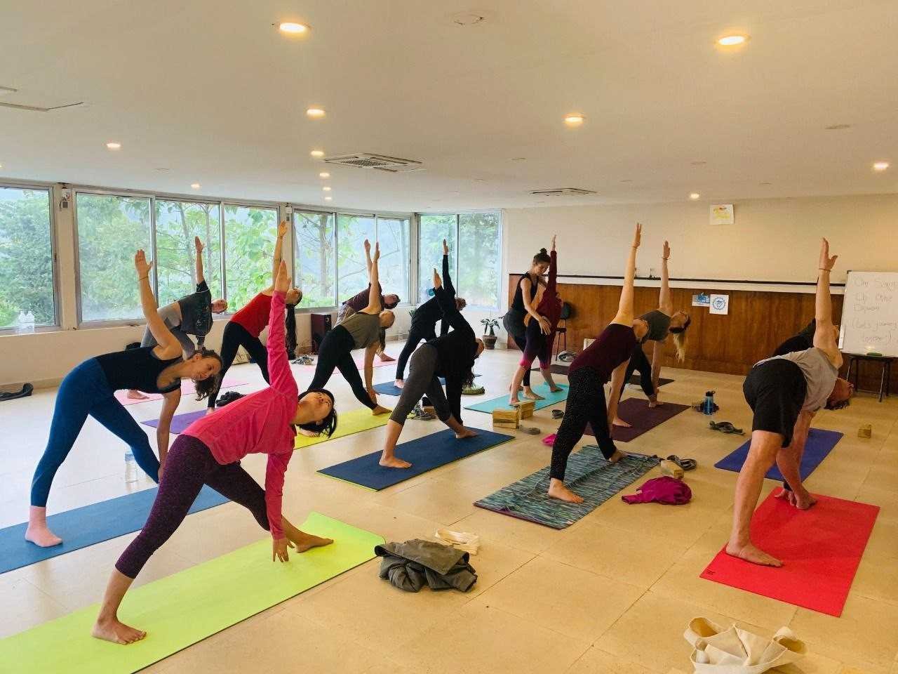 500 hr yoga TTC courses Nepal